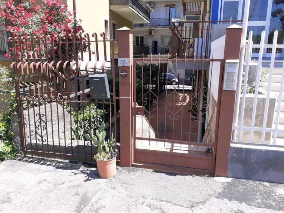 Appartamento Da Nella Giardini Naxos Esterno foto
